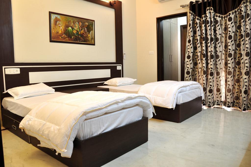Mohini Home Stay Agra  Ngoại thất bức ảnh