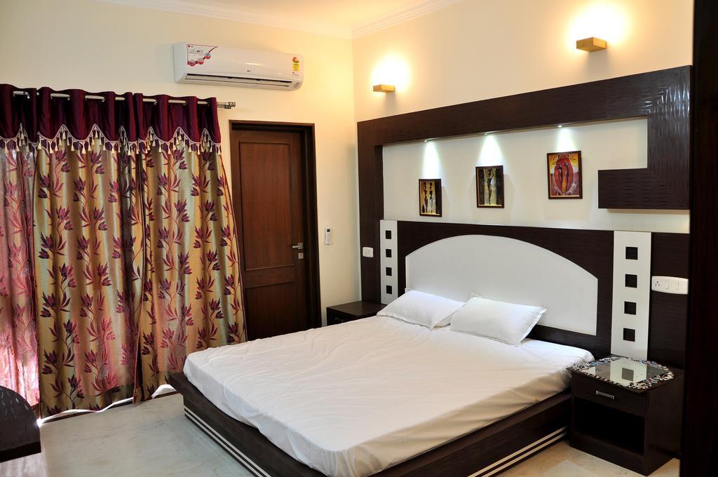 Mohini Home Stay Agra  Ngoại thất bức ảnh