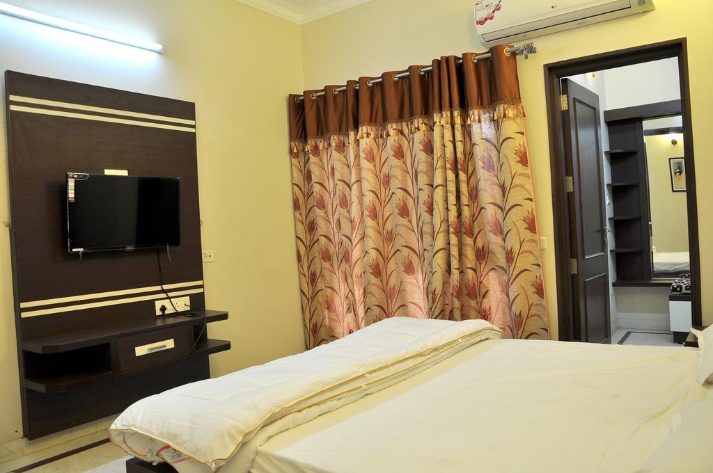 Mohini Home Stay Agra  Phòng bức ảnh
