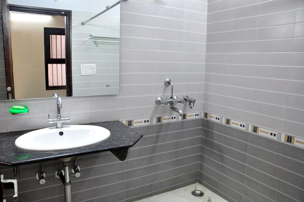Mohini Home Stay Agra  Phòng bức ảnh
