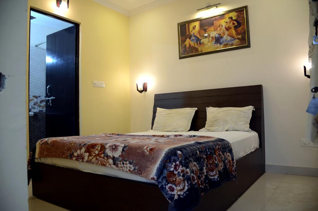 Mohini Home Stay Agra  Ngoại thất bức ảnh